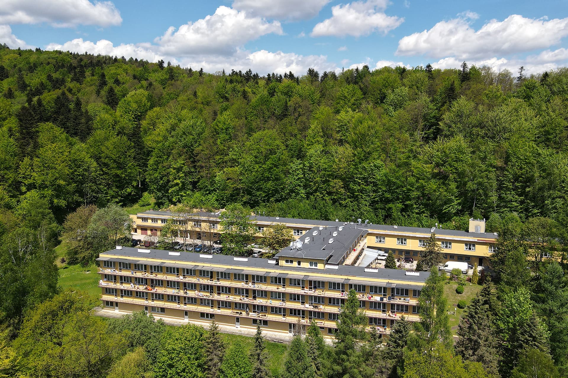 Budynek główny w Świerkowym Zdroju Medical Spa w Iwoniczu-Zdroju