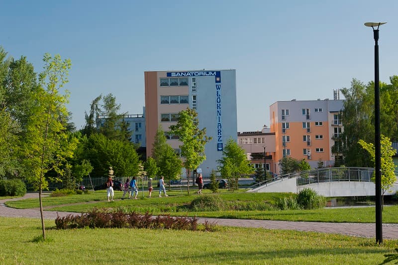 Budynek Sanatorium Włókniarz Busko-Zdrój