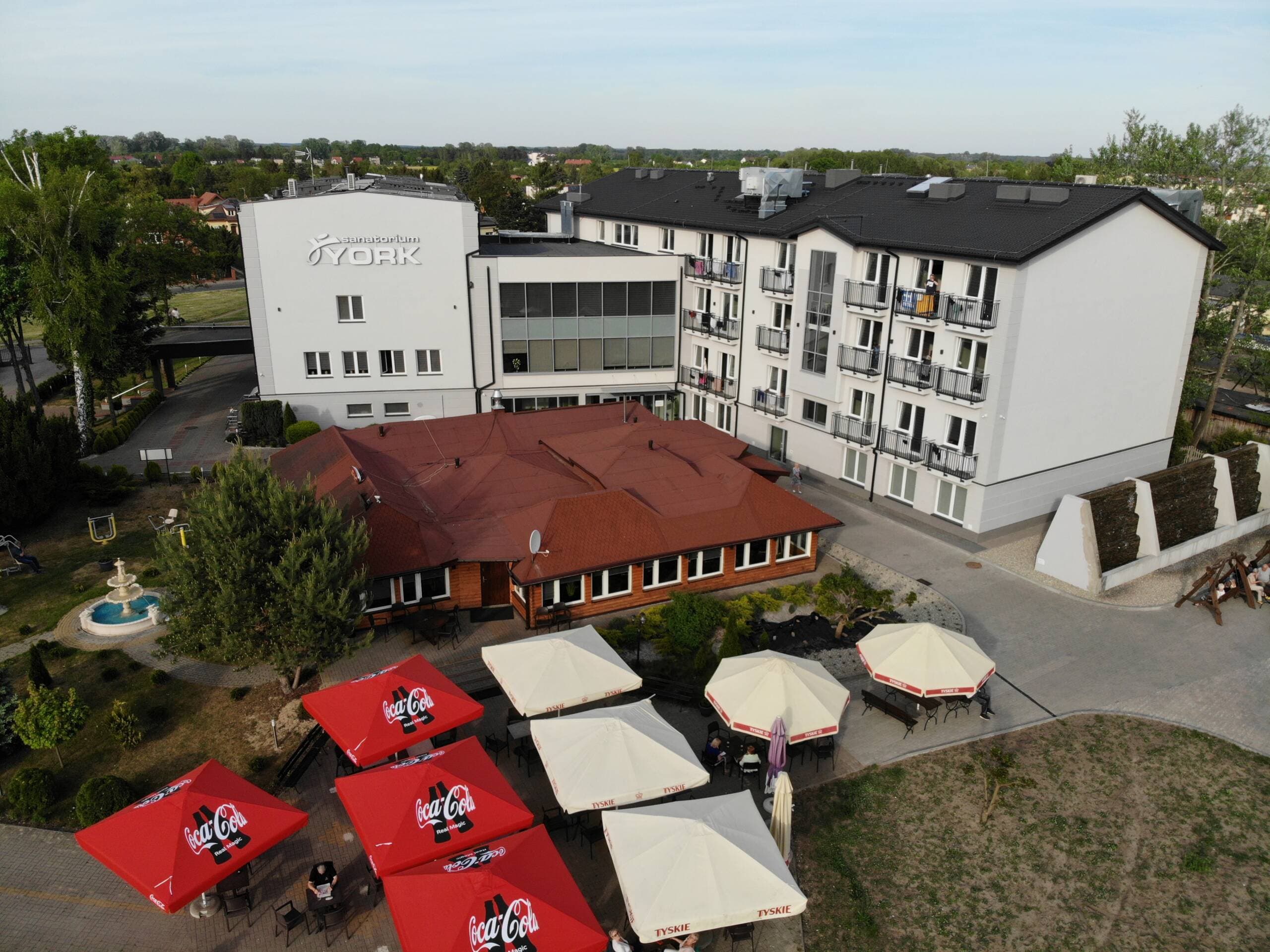 Budynek główny Sanatorium York w Ciechocinku