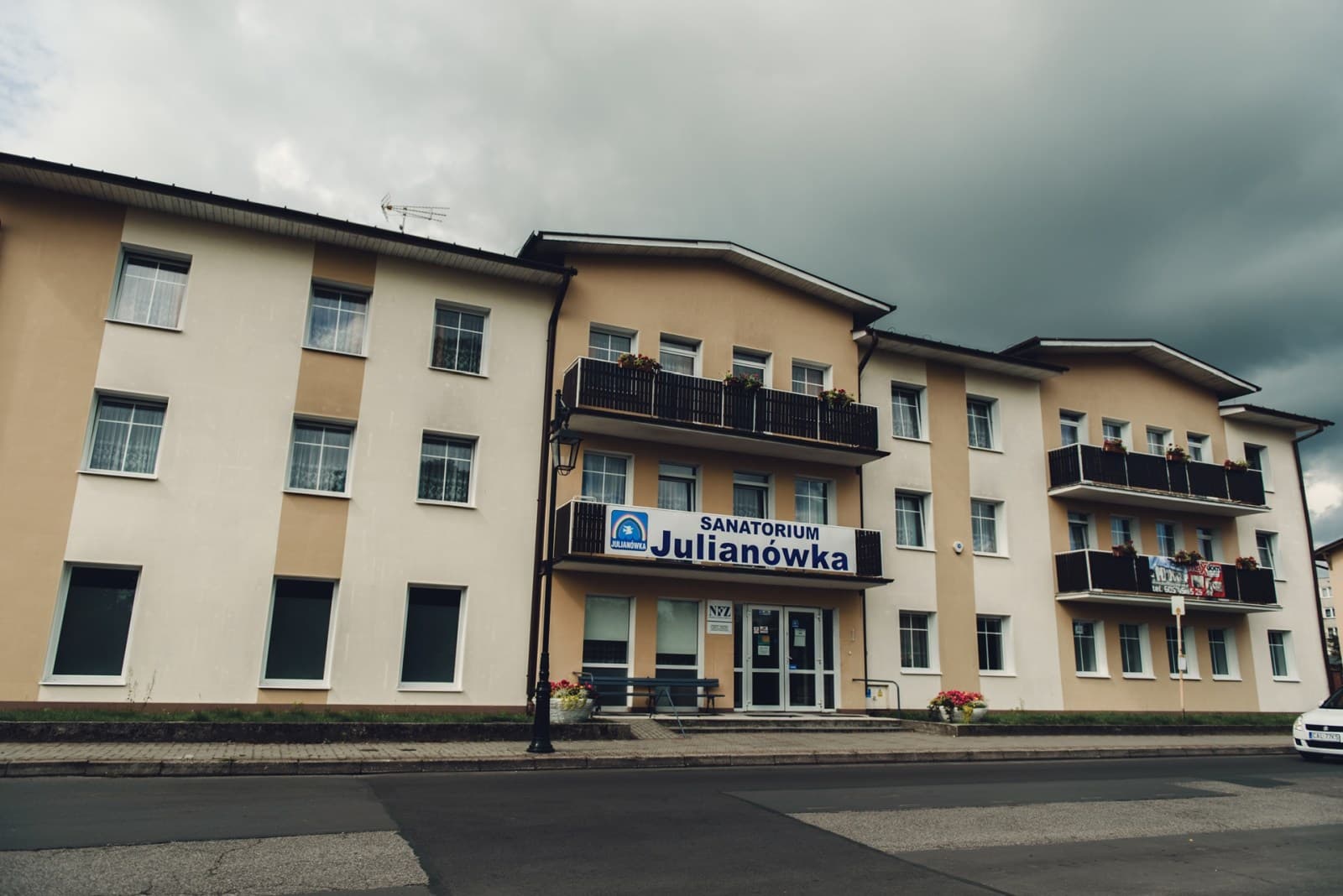 Budynek główny Sanatorium Julianówka w Ciechocinku