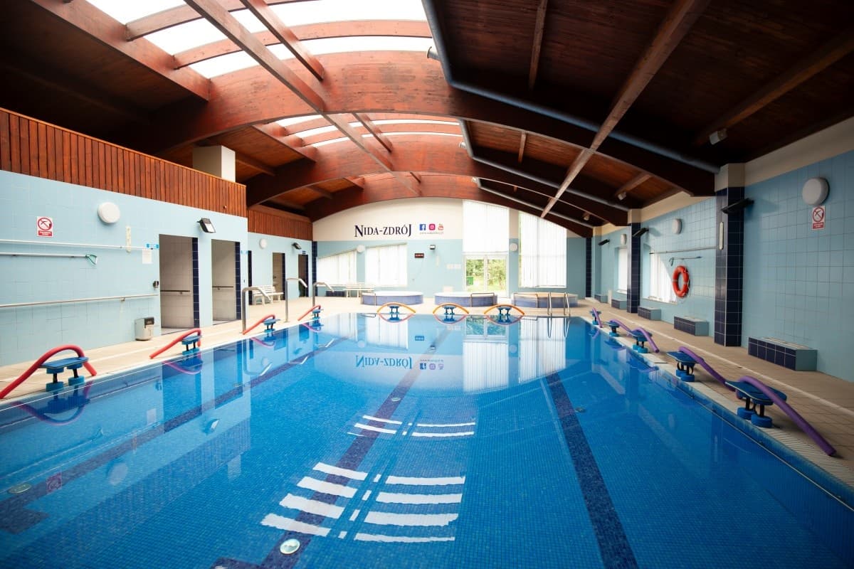 Basen w Sanatorium Nida-Zdrój w Busku-Zdroju