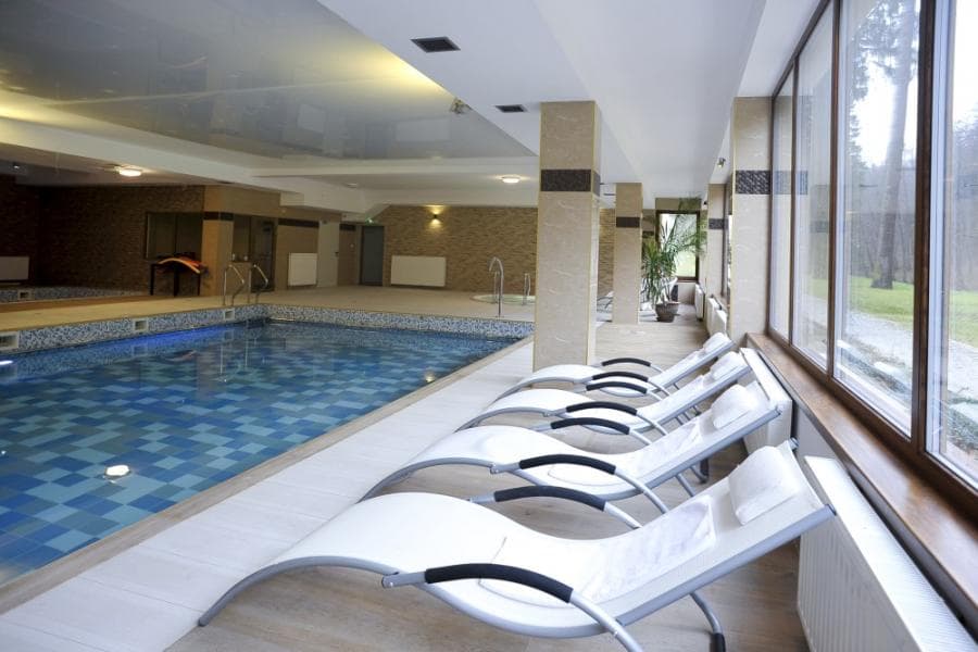 Basen w Hotelu Mir-Jan w Lądku-Zdroju