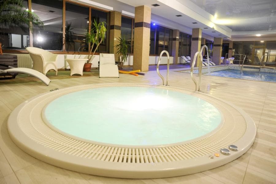 Basen w Hotelu Mir-Jan w Lądku-Zdroju