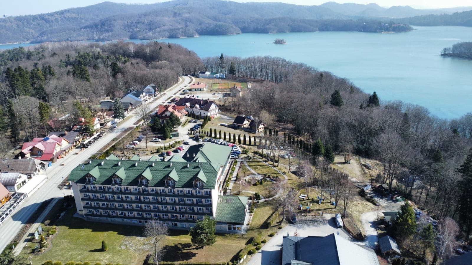 Otoczenie Sanatorium Plon w Polańczyku