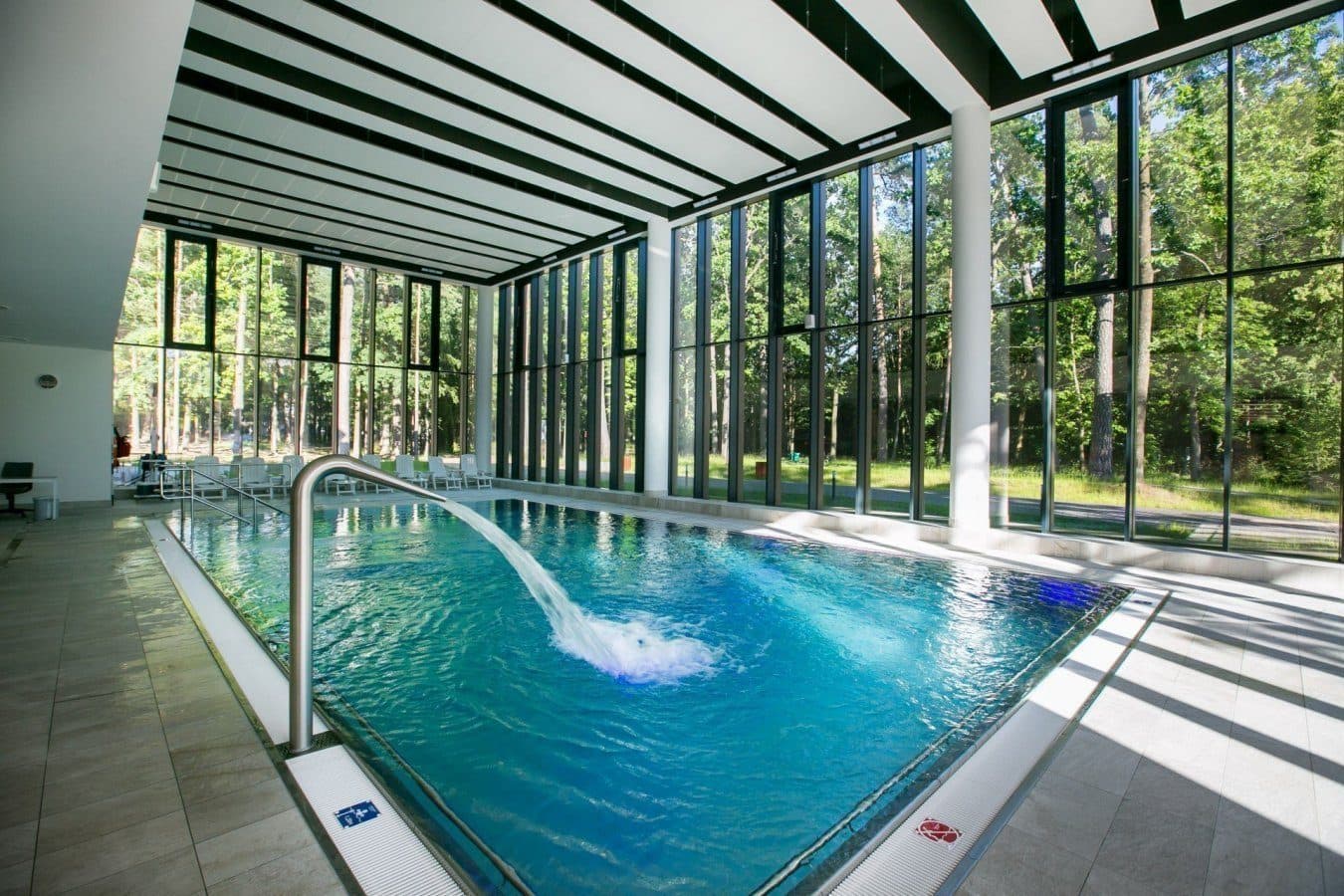 Basen w Sanatorium Augustów Medical Spa w Augustowie