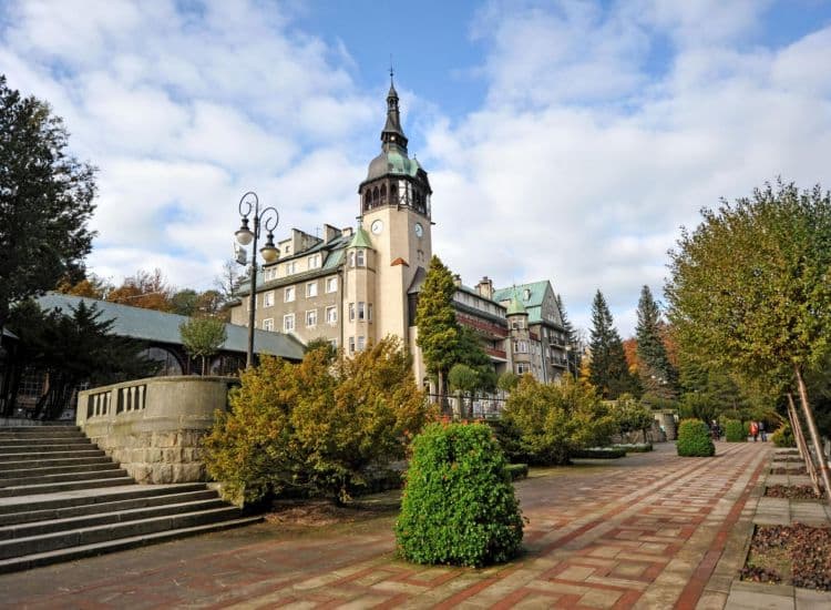 Budynek główny Domu Zdrojowego w Świeradowie-Zdroju