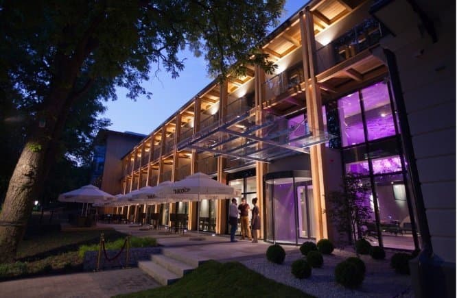 Budynek główny Bristol Art & Medical Spa w Busku-Zdroju