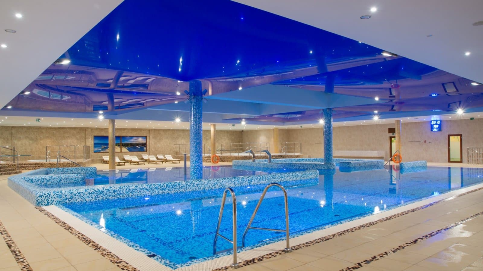 Basen w Jutrzenka Medical Spa w Wieńcu-Zdroju