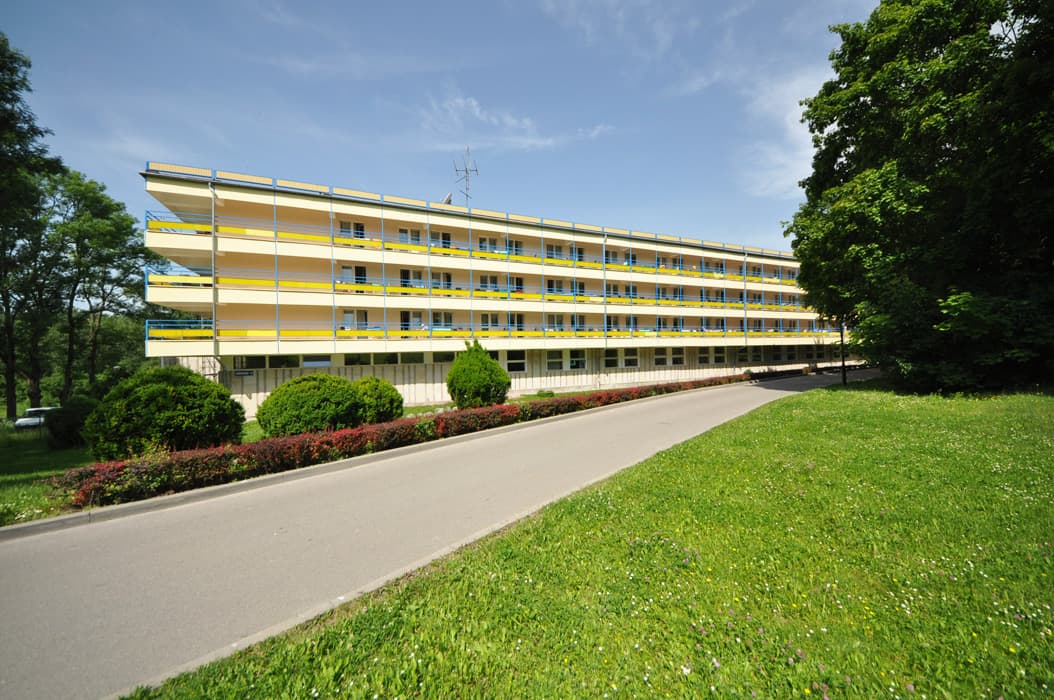 Budynek główny Sanatorium Rolnik w Nałęczowie