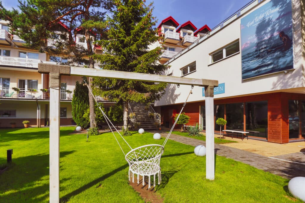 Budynek Ośrodka Balt Tur Feel Well Resort w Jastrzębiej Górze