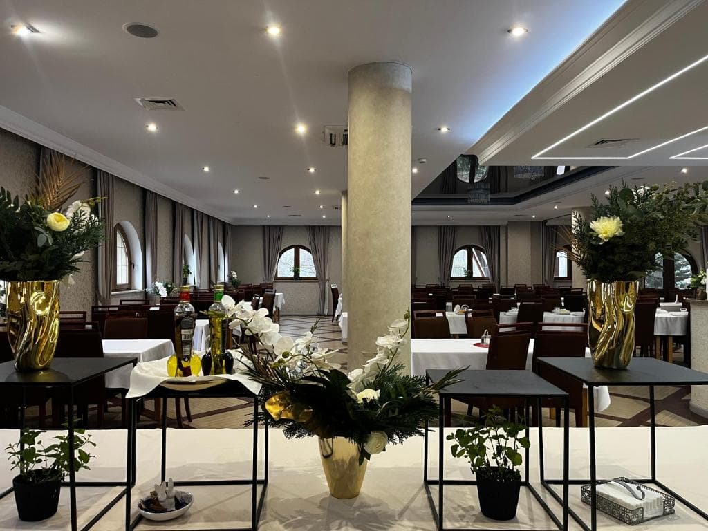 Restauracja w Hotelu Gorzelanny w Pokrzywnej
